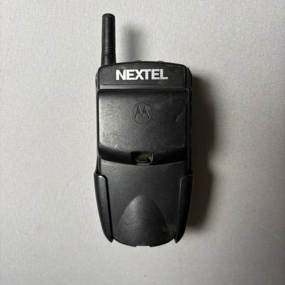 Motorola i1000plus Nextel Flip Phone Vintage H26UAH6RR7AN with Holster & Battery